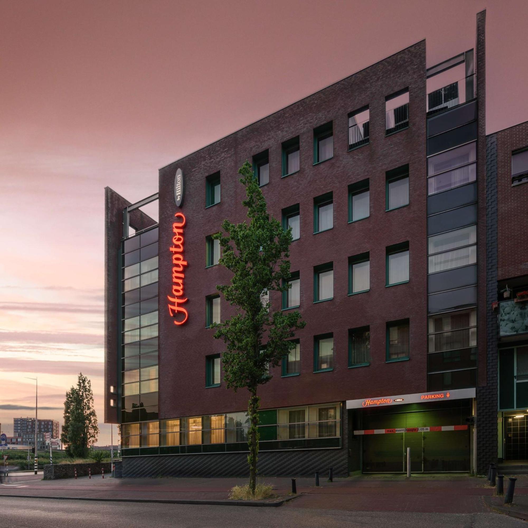 Hampton By Hilton Amsterdam Centre East Hotell Exteriör bild